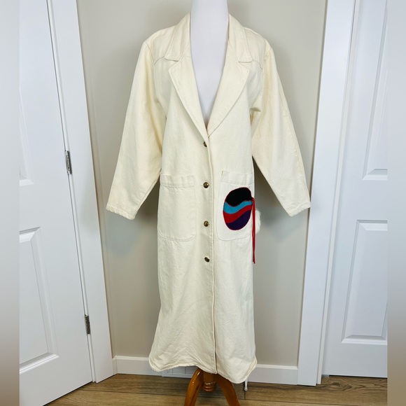 Vintage Cream Long Coat with Colorful Bull Skull Design - Picture 2 of 8